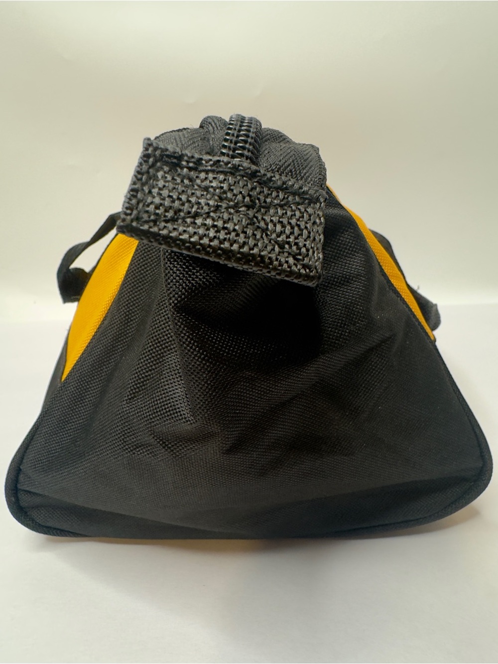 Dewalt Geuine OEM  11x9x6 Nylon Tool Bag (N294699) - Picture 10 of 11